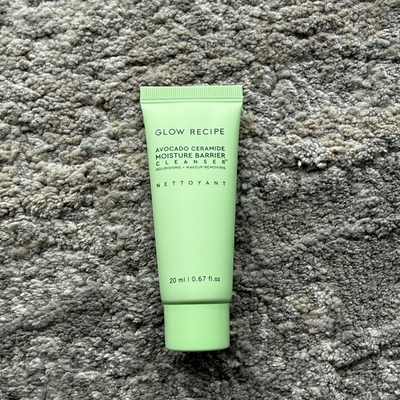 🌻 Glow Recipe | Acocado Ceramide Moisturizer Barrier Cleanser - Picture 3 of 5